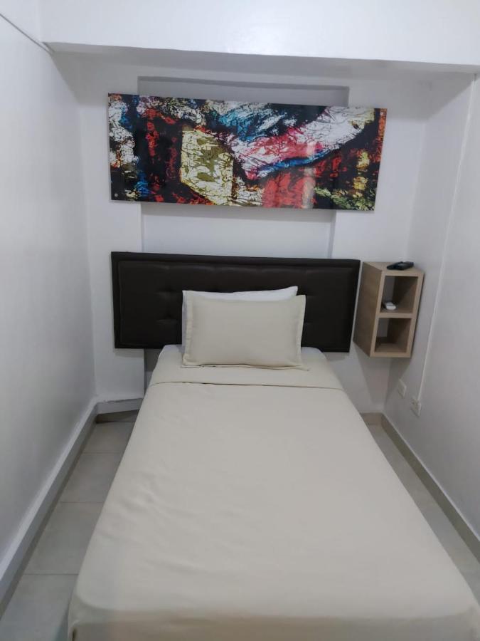 Apartamentos Laureles De La 70 เมเดยิน ภายนอก รูปภาพ