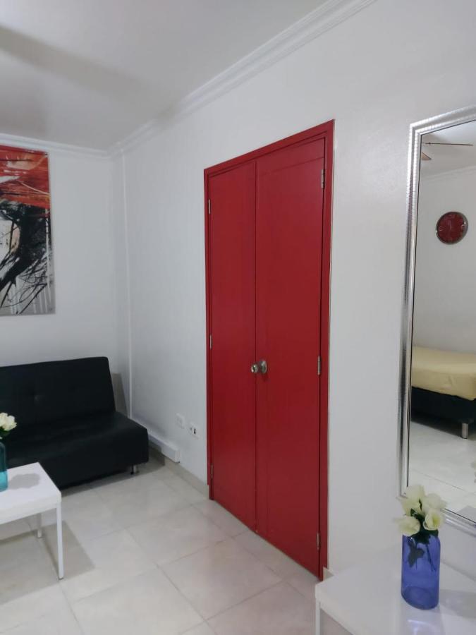 Apartamentos Laureles De La 70 เมเดยิน ภายนอก รูปภาพ