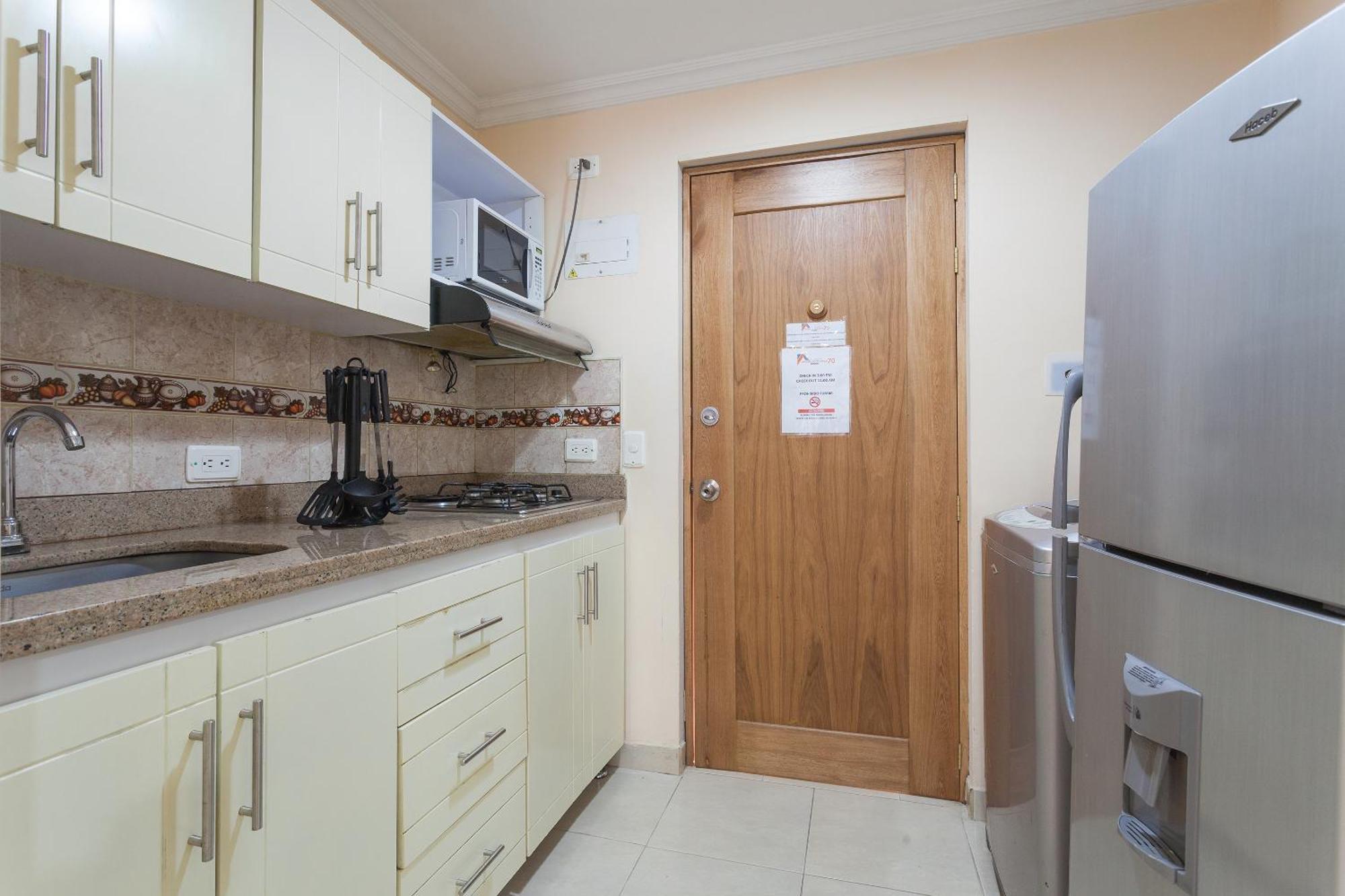 Apartamentos Laureles De La 70 เมเดยิน ภายนอก รูปภาพ