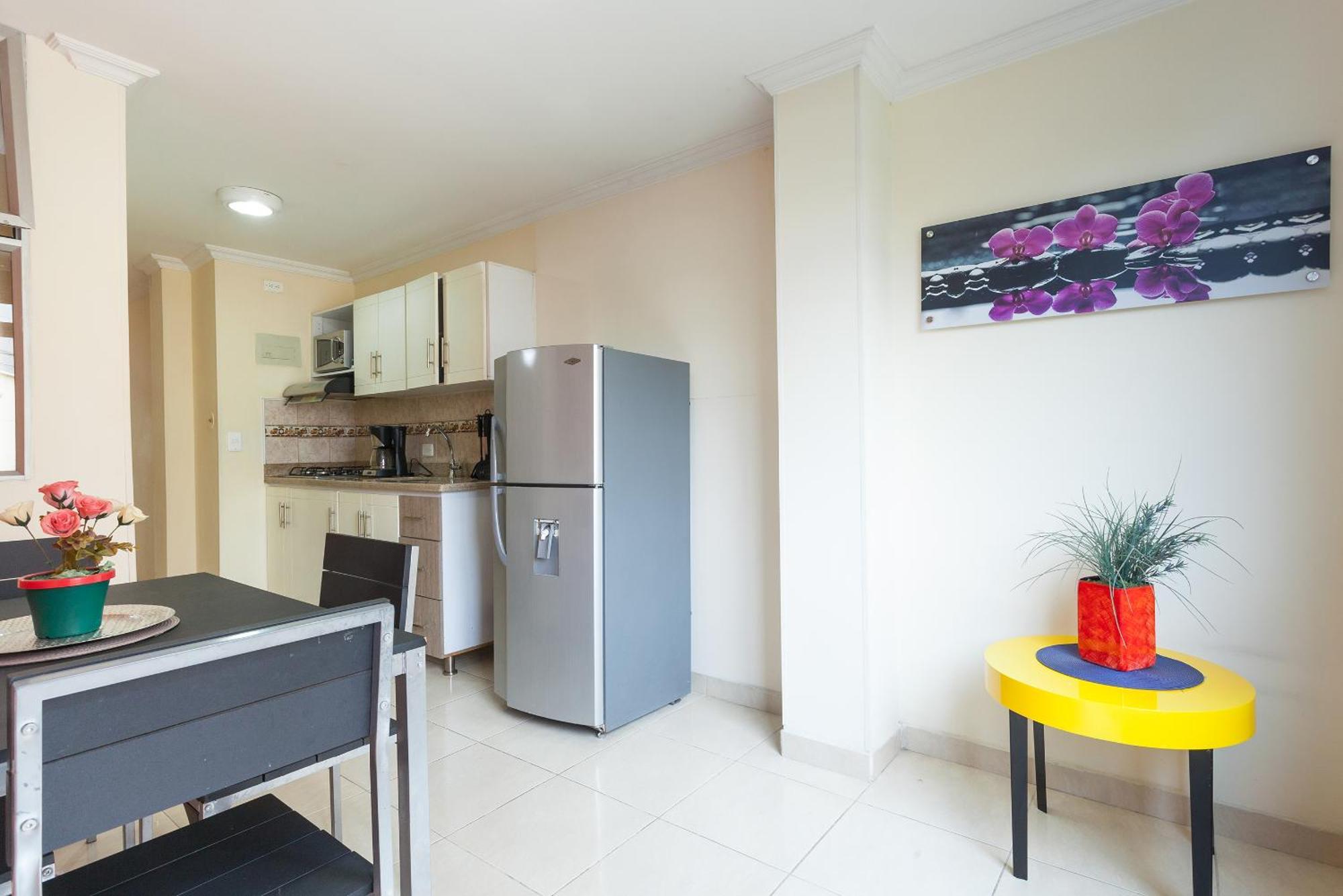 Apartamentos Laureles De La 70 เมเดยิน ภายนอก รูปภาพ